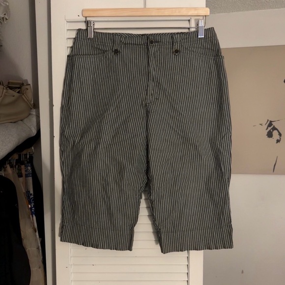 White Stag (Stretch line) Pants - White Stag Stretch Pinstripe Bermuda Shorts | Tailored | 12